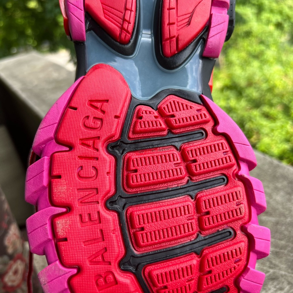 New, never use, just been sitting in the closet